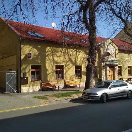 Apartament Pod Kaštany *